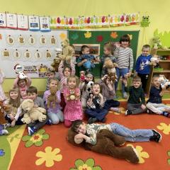 wspólne zdjęcie z misiami