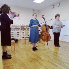 Trio muzyczne przedstawia muzyczne opowiadanie o świętach Bożego Narodzenia