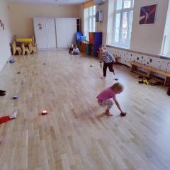 Zabawa ćwicząca refleks i zwinność