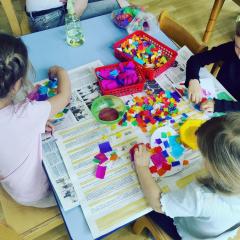 Odkrywanie kolorów - Malowanie bibułą
