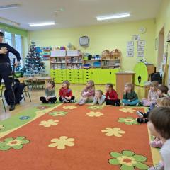 Poznajemy nowe słowo - tonfa