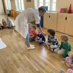 Dzieci zapoznają się z zapachem